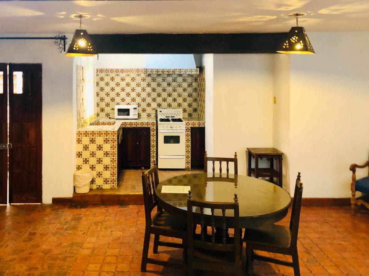 Hotel Mansion Virreyes By Rotamundos San Miguel de Allende Buitenkant foto